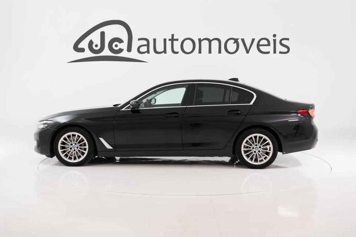 bmw-serie-5-530d-sedan-2023-diesel-2993cc