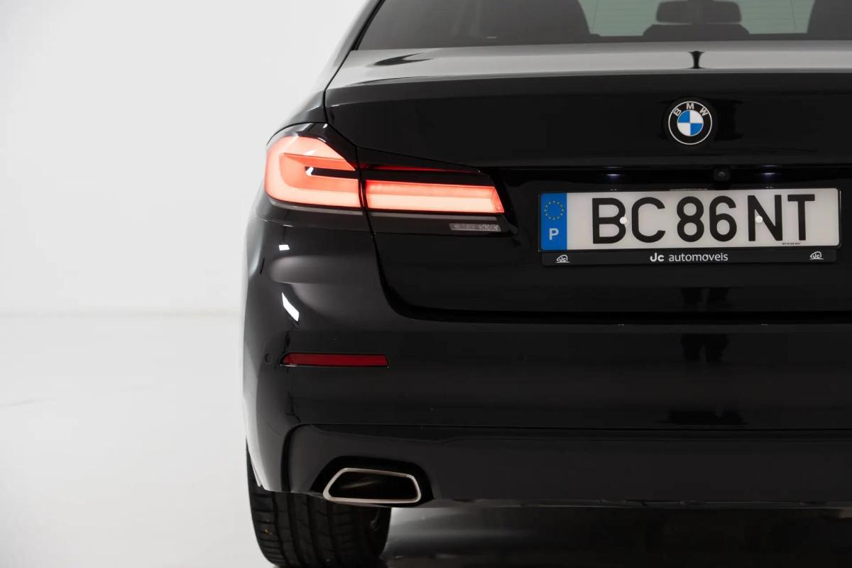 bmw-serie-5-530d-sedan-2023-diesel-2993cc