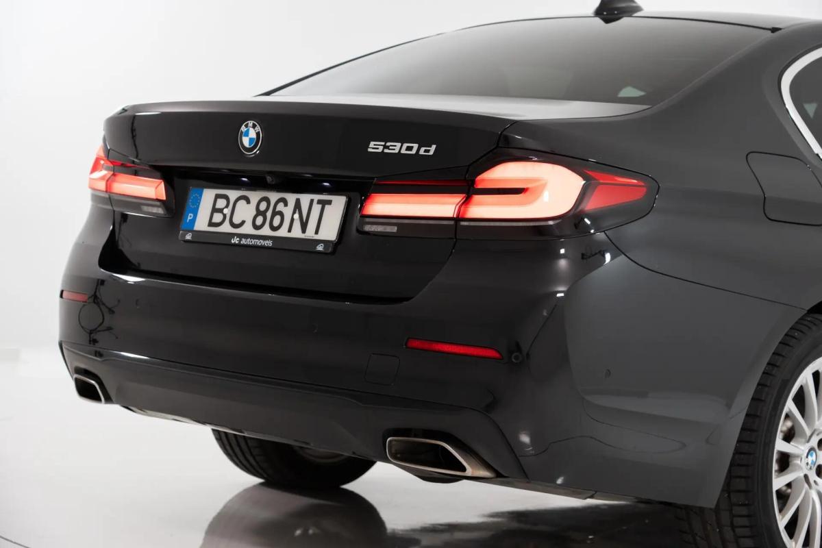 bmw-serie-5-530d-sedan-2023-diesel-2993cc