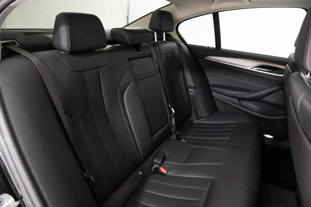 bmw-serie-5-530d-sedan-2023-diesel-2993cc