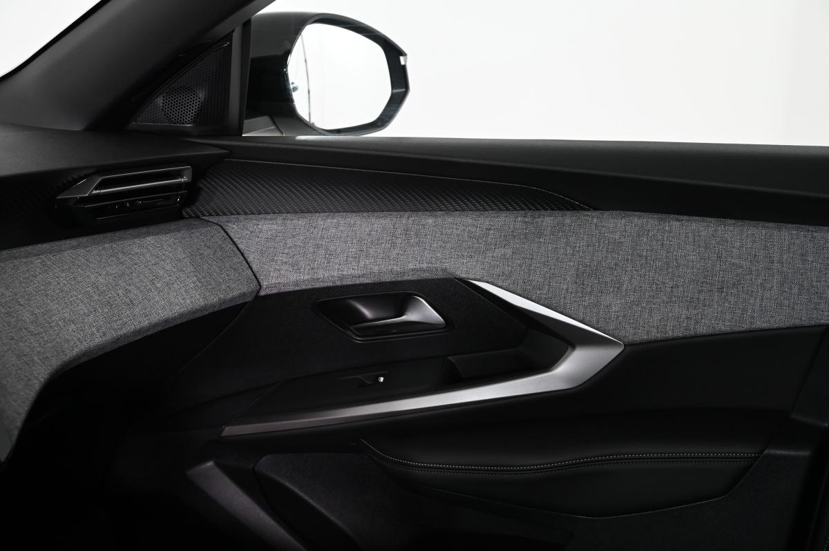 peugeot-5008-2025-gasolina-1199cc