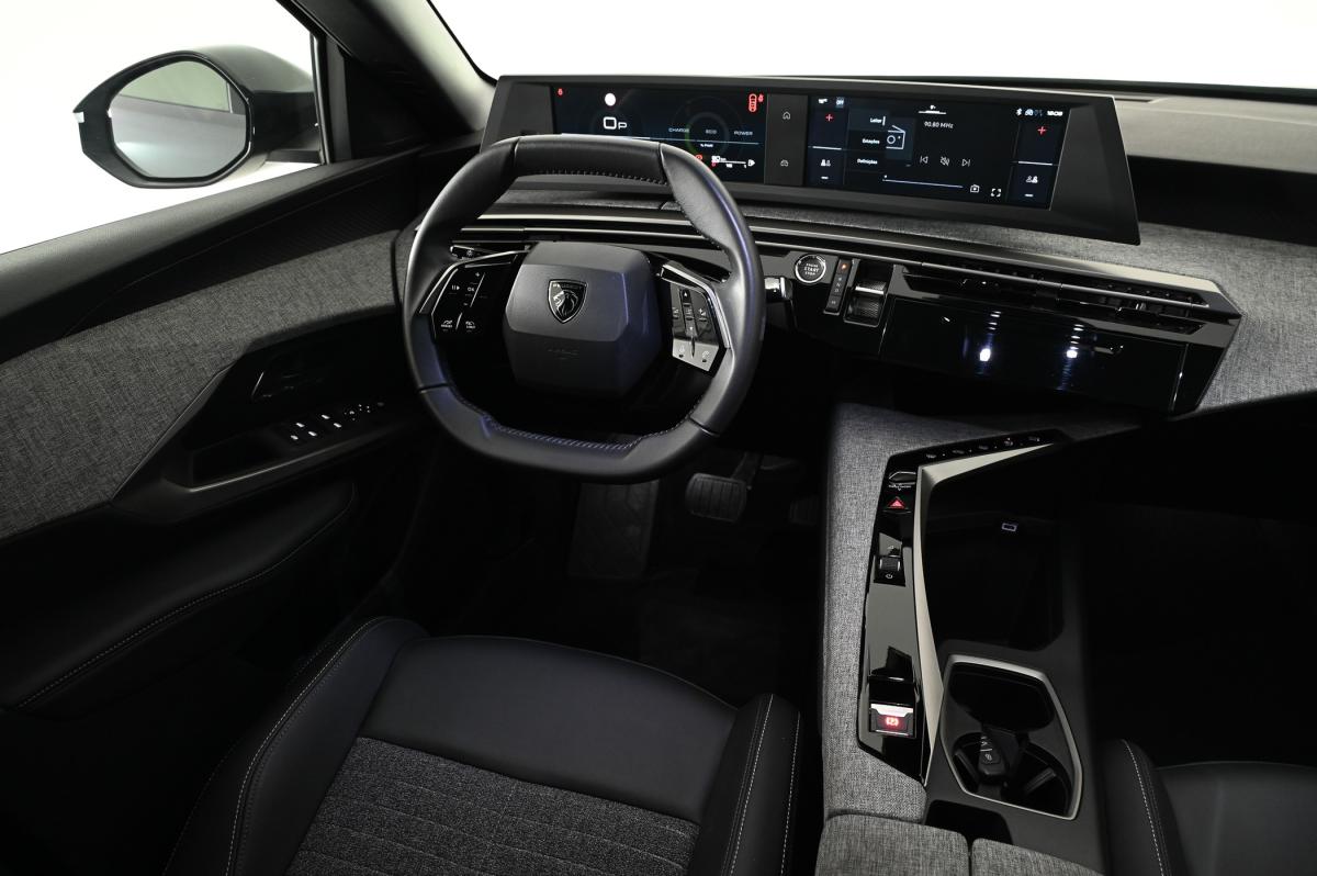 peugeot-5008-2025-gasolina-1199cc