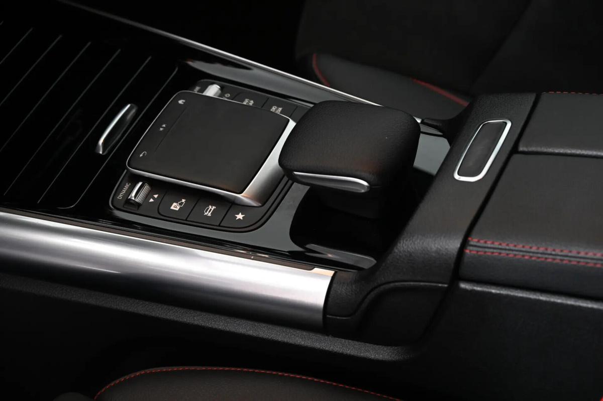mercedes-benz-gla-200-2022-gasolina-1332cc