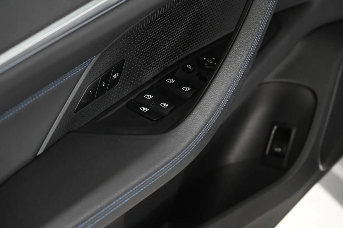 bmw-serie-i-i4-edrive40-2023-eletrico-0cc