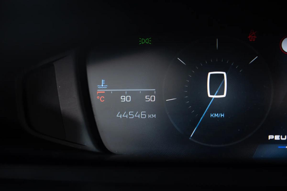 peugeot-308-2024-gasolina-1199cc