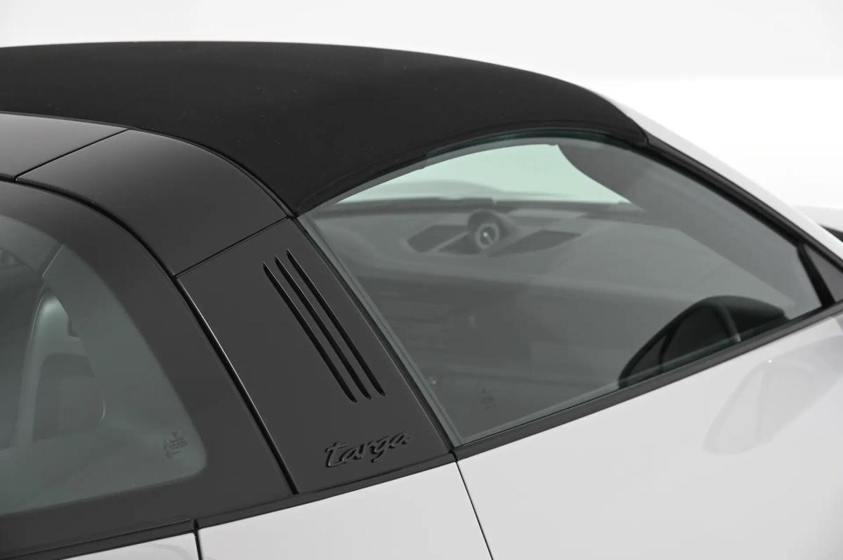 porsche-992-2024-gasolina-2981cc