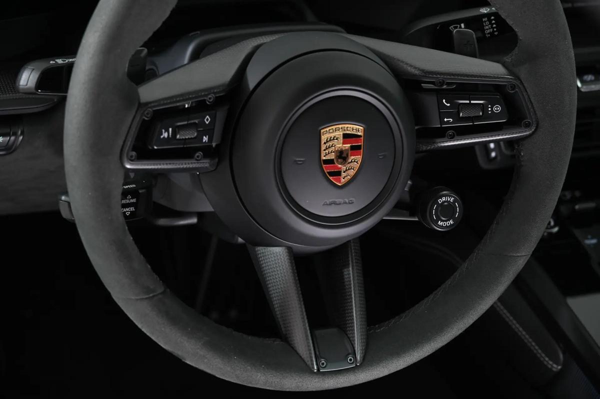 porsche-992-2024-gasolina-2981cc