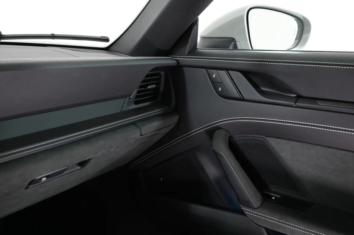 porsche-992-2024-gasolina-2981cc