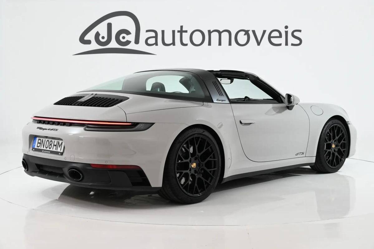 porsche-992-2024-gasolina-2981cc
