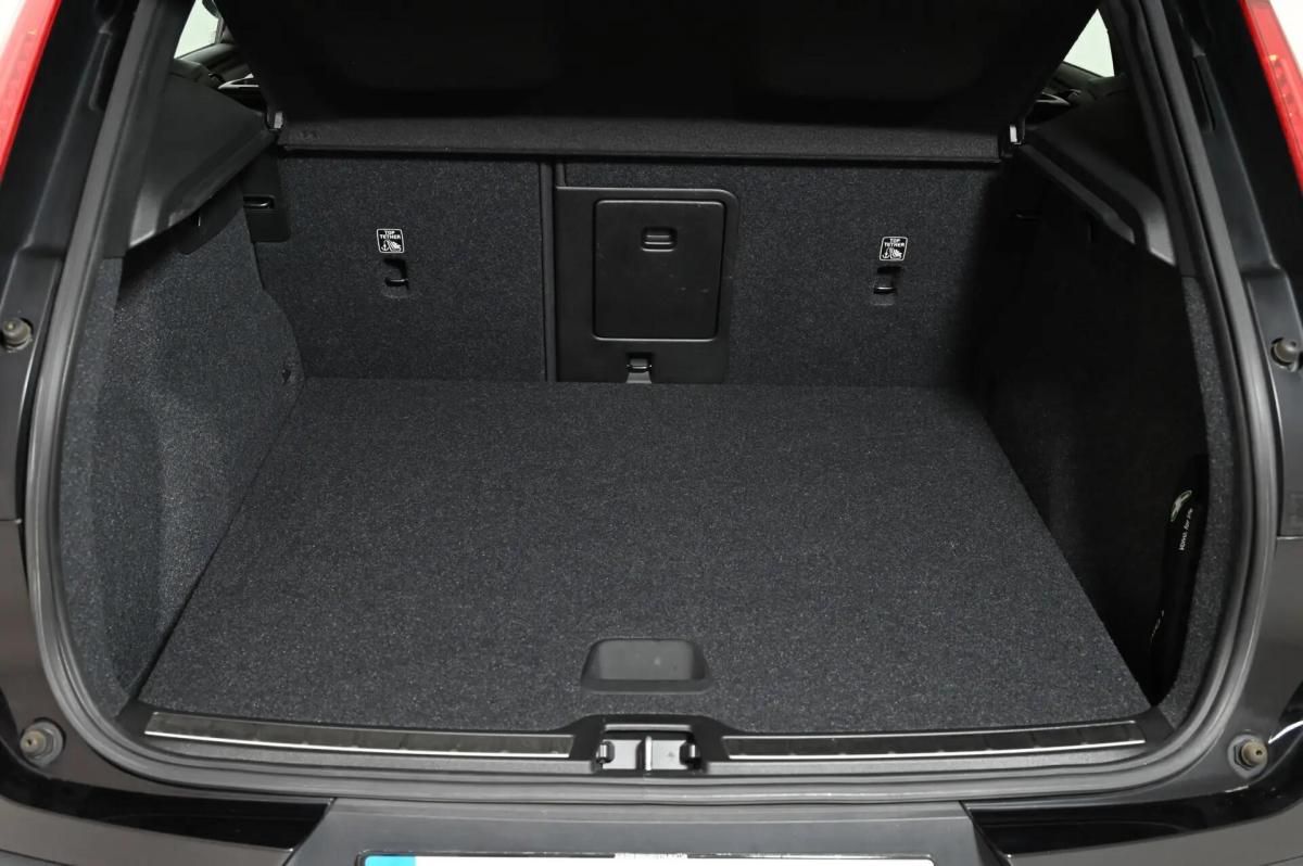 volvo-xc40-2018-diesel-1969cc