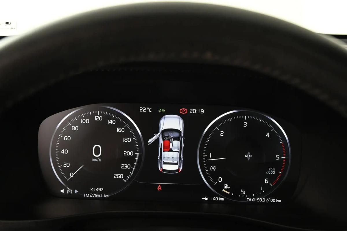 volvo-xc40-2018-diesel-1969cc