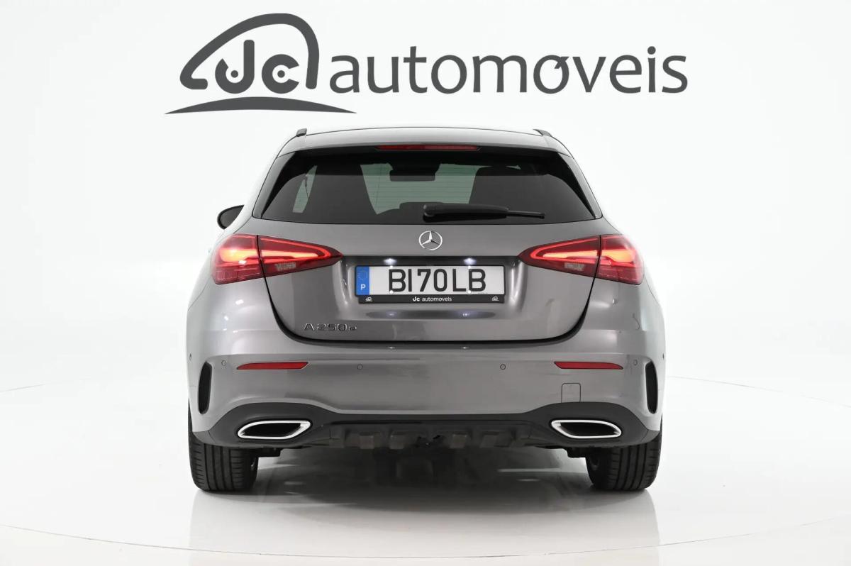 mercedes-benz-classe-a-a-250-e-2024-hibrido-a-gasolina-1332cc
