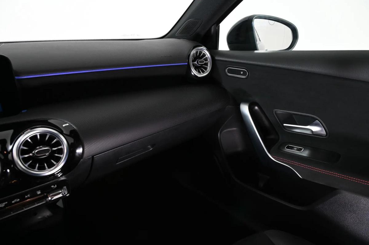 mercedes-benz-classe-a-a-250-e-2024-hibrido-a-gasolina-1332cc