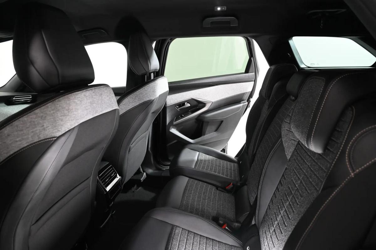 peugeot-5008-2025-gasolina-1199cc