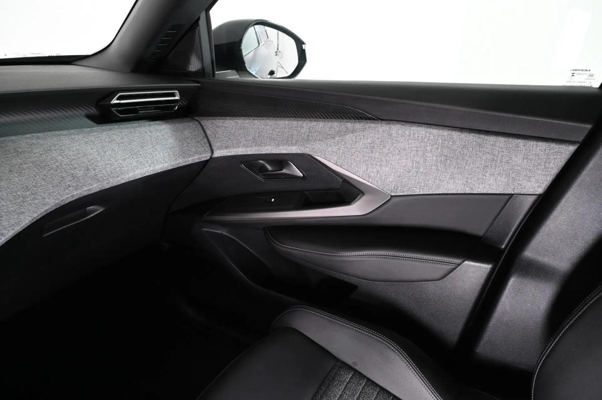 peugeot-5008-2025-gasolina-1199cc