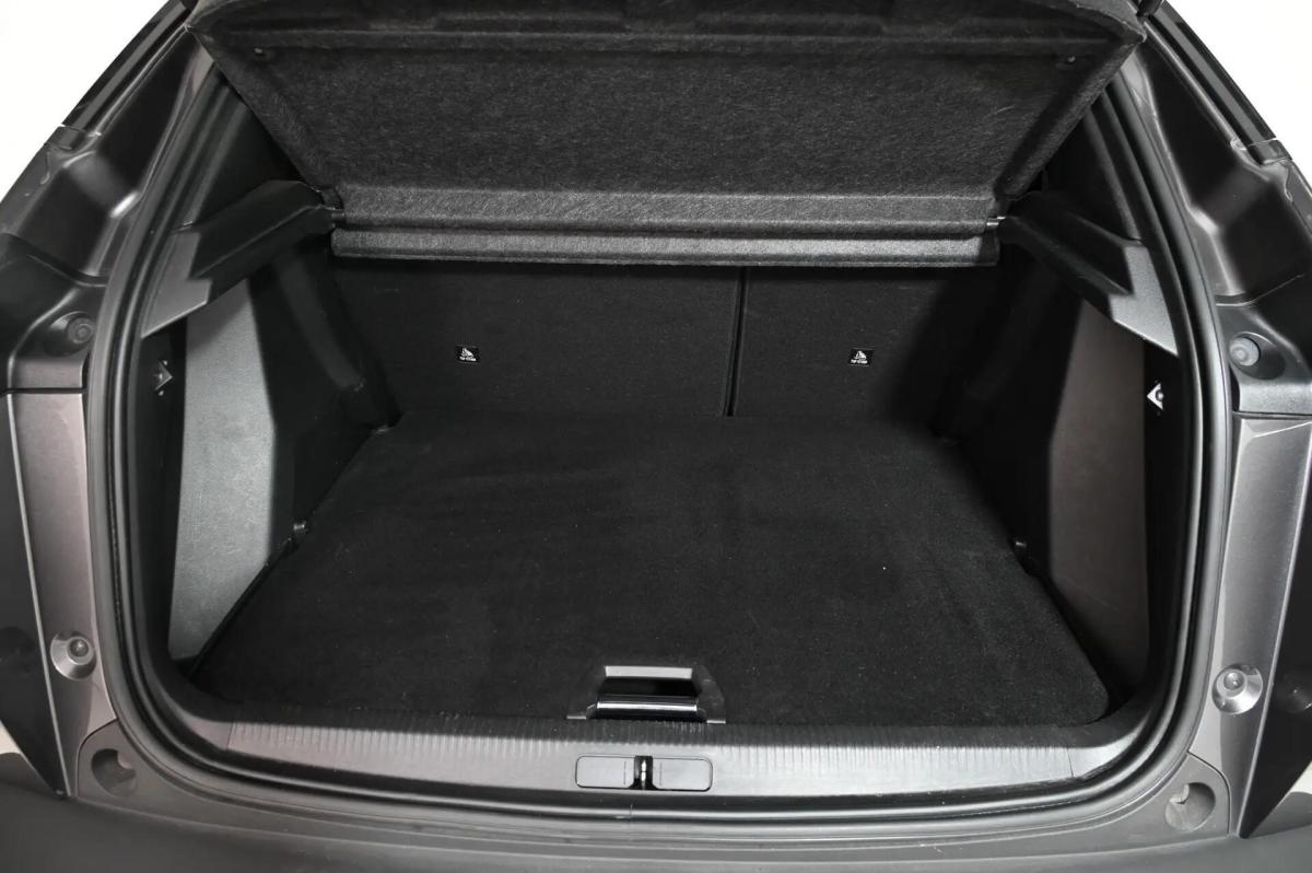 peugeot-2008-2020-gasolina-1199cc