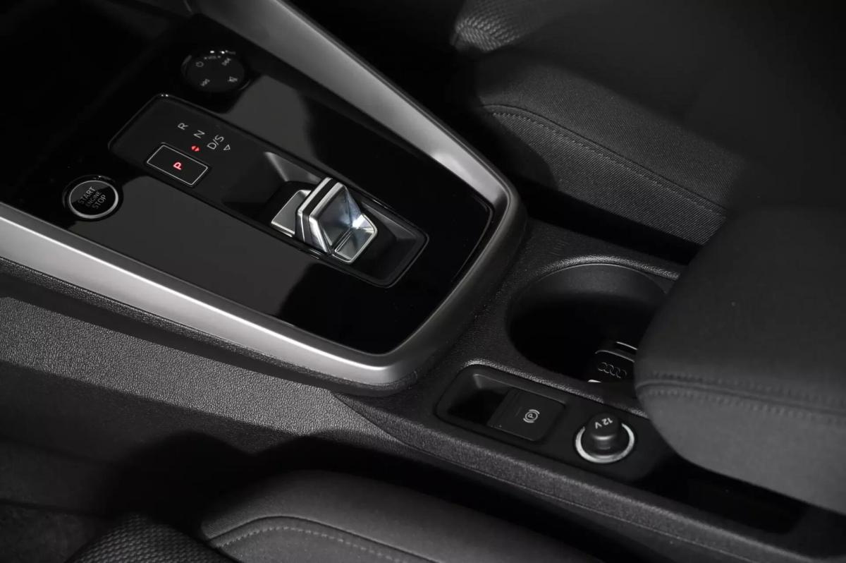 audi-a3-sportback-2024-gasolina-999cc