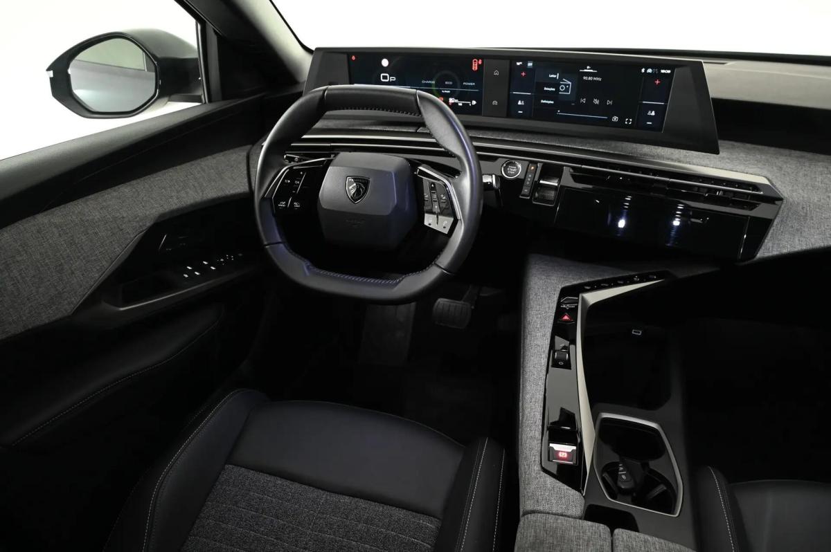 peugeot-5008-2025-gasolina-1199cc