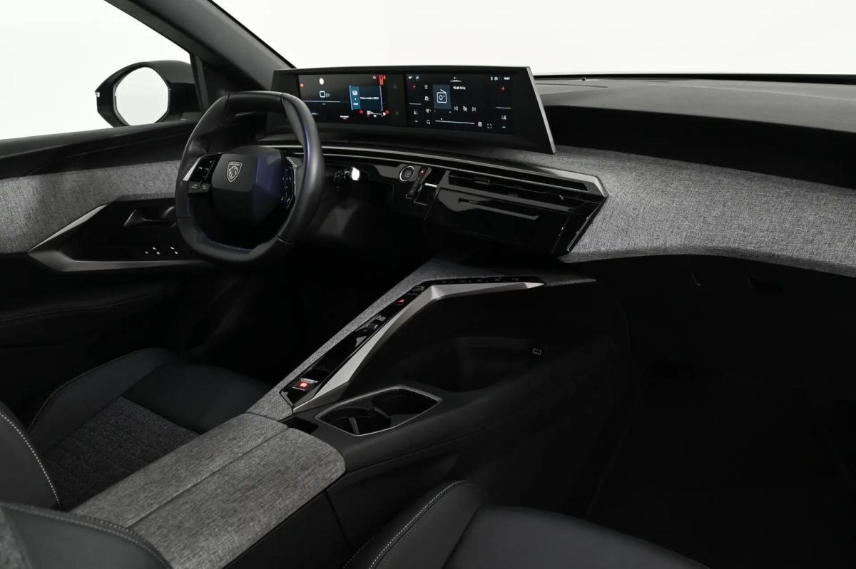 peugeot-5008-2025-gasolina-1199cc