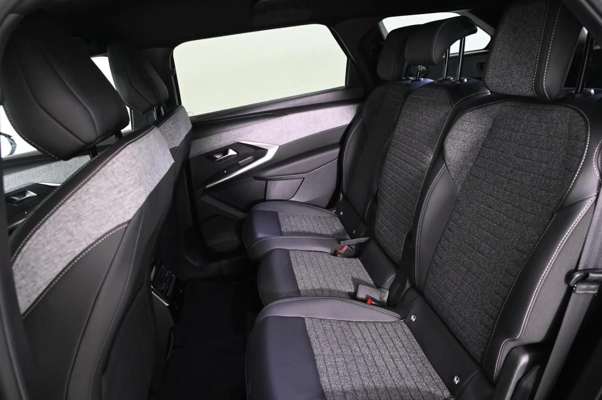 peugeot-5008-2025-gasolina-1199cc