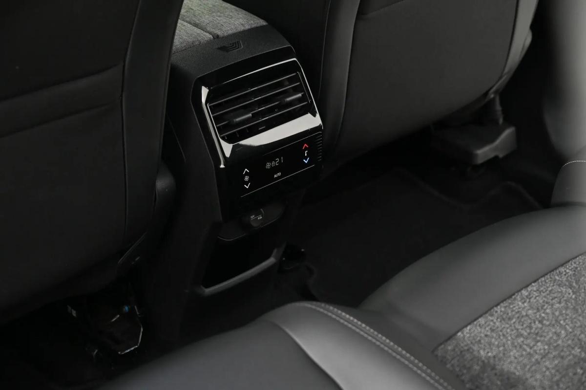 peugeot-5008-2025-gasolina-1199cc