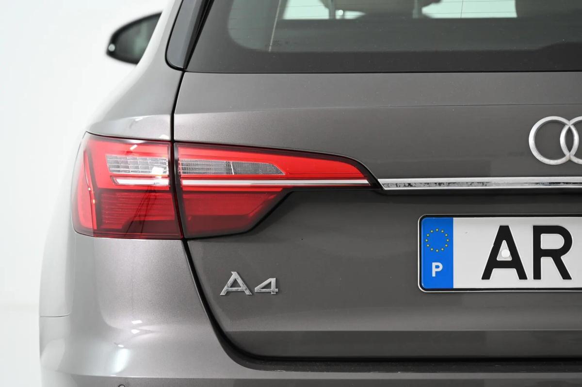 audi-a4-avant-2022-diesel-1968cc