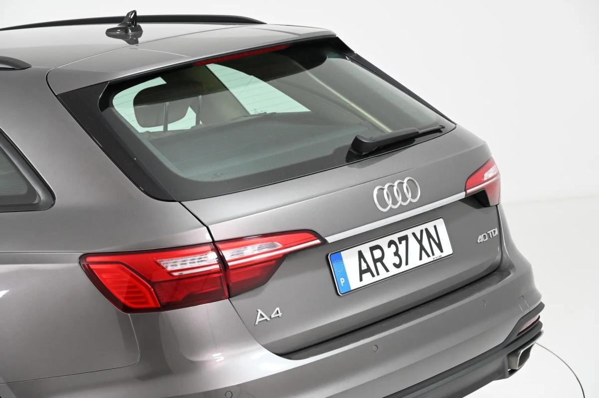 audi-a4-avant-2022-diesel-1968cc