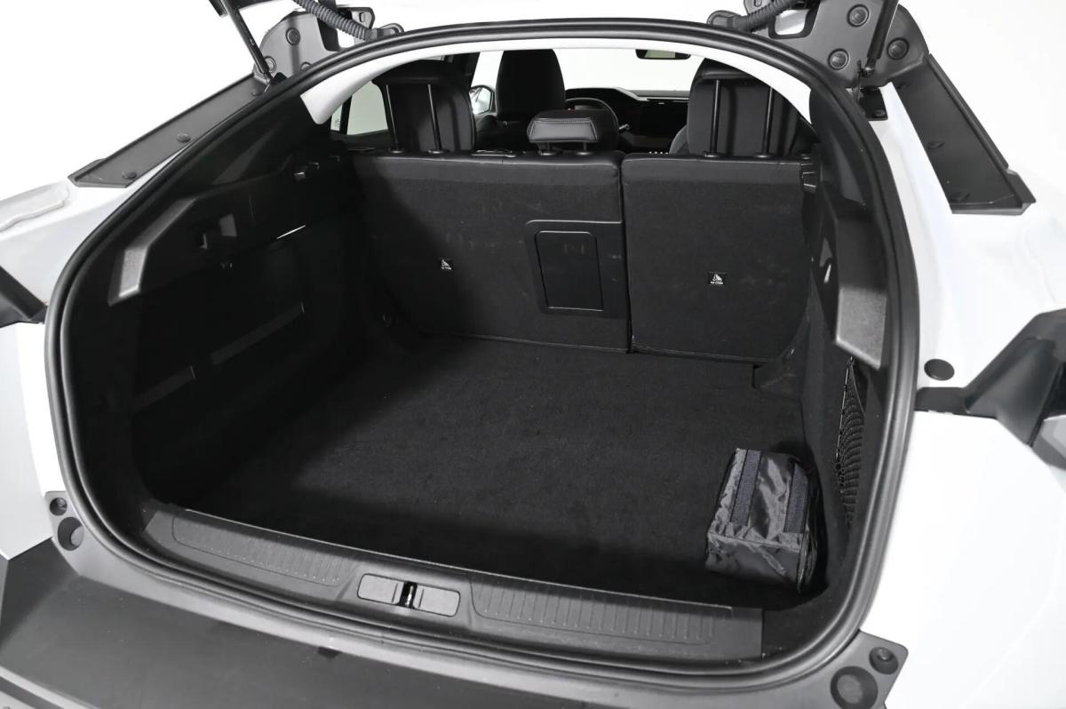 peugeot-408-2024-gasolina-1199cc