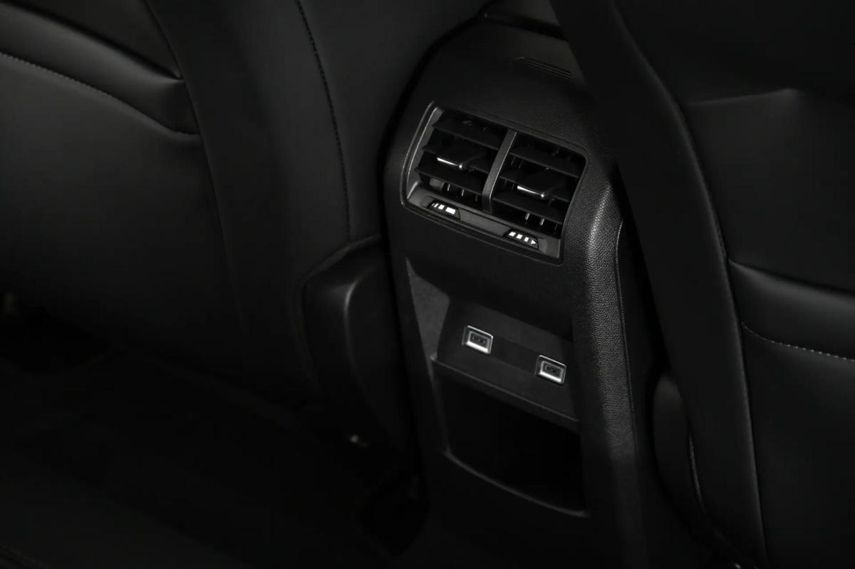 peugeot-408-2024-gasolina-1199cc