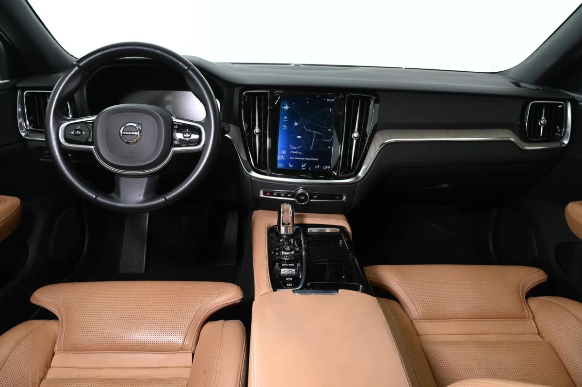 volvo-v60-2019-hibrido-a-gasolina-1969cc