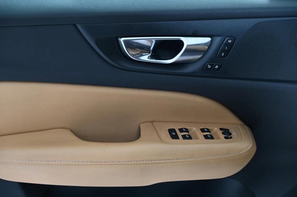 volvo-v60-2019-hibrido-a-gasolina-1969cc