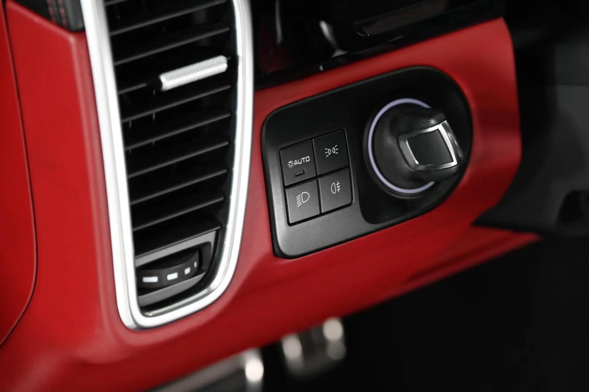 porsche-cayenne-2022-hibrido-a-gasolina-3996cc