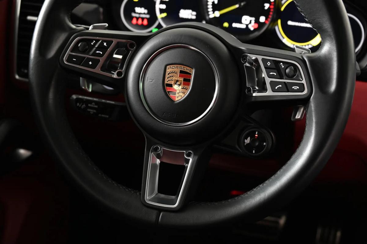 porsche-cayenne-2022-hibrido-a-gasolina-3996cc
