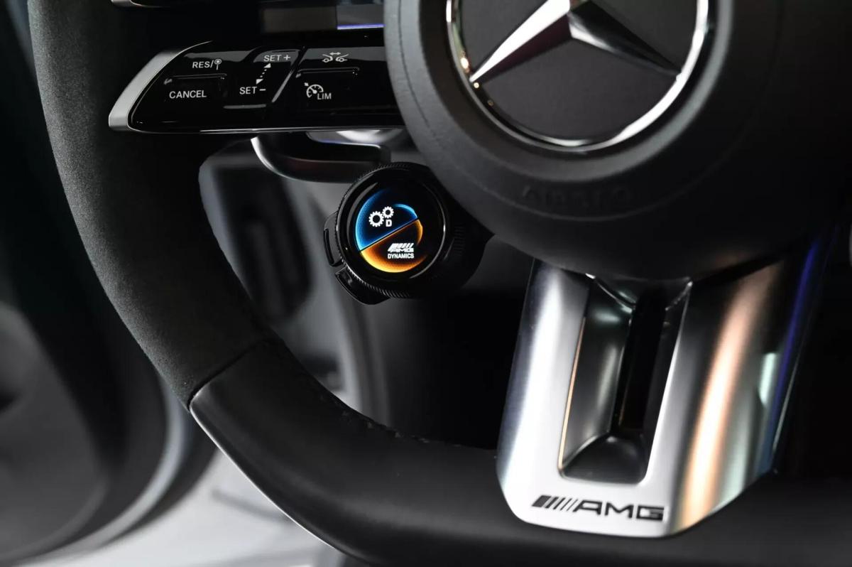 mercedes-benz-classe-c-c-63-s-amg-e-performance-2025-hibrido-a-gasolina-1991cc