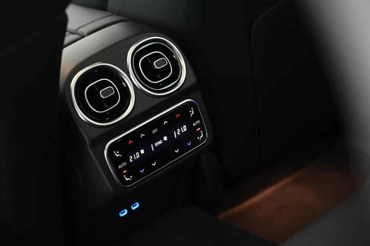 mercedes-benz-classe-c-c-63-s-amg-e-performance-2025-hibrido-a-gasolina-1991cc