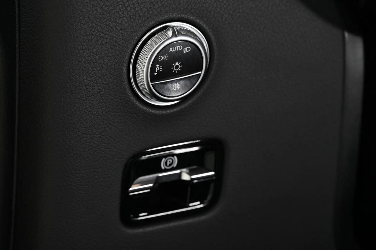 mercedes-benz-glc-300-e-4matic-2023-hibrido-a-gasolina-1999cc