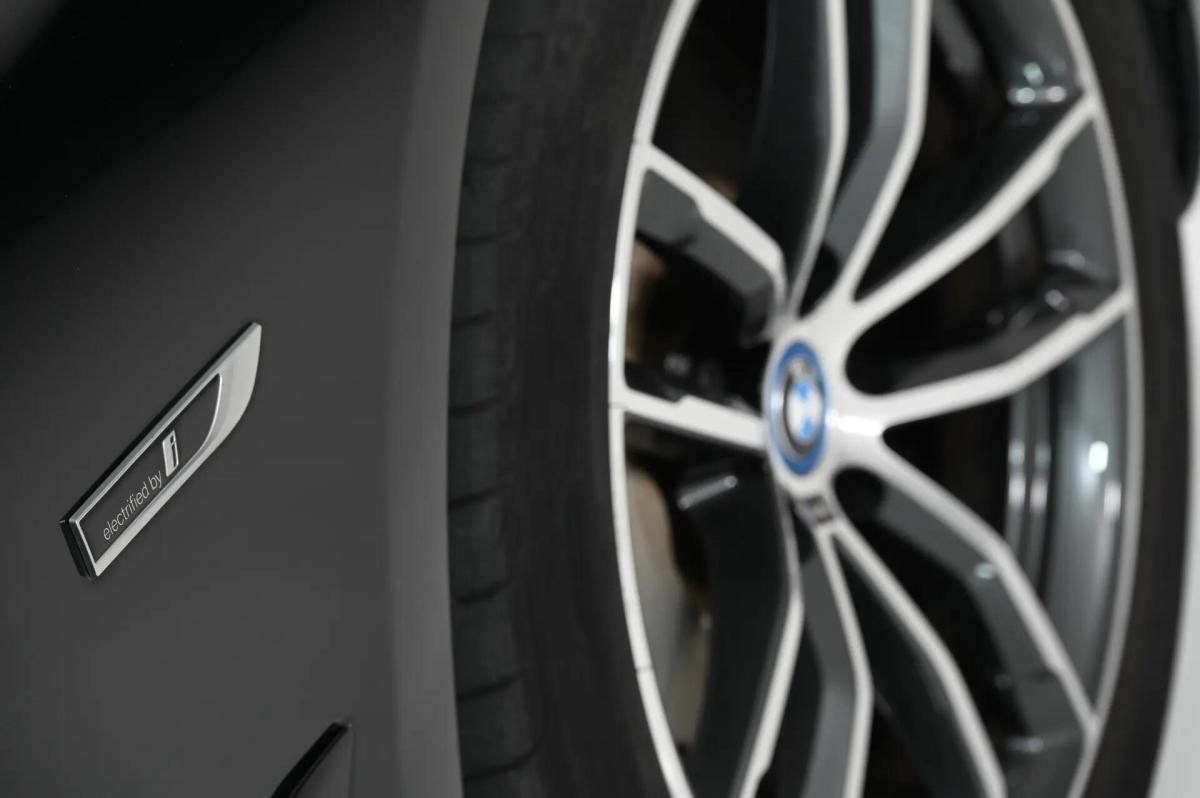bmw-serie-5-520e-2022-hibrido-a-gasolina-1998cc