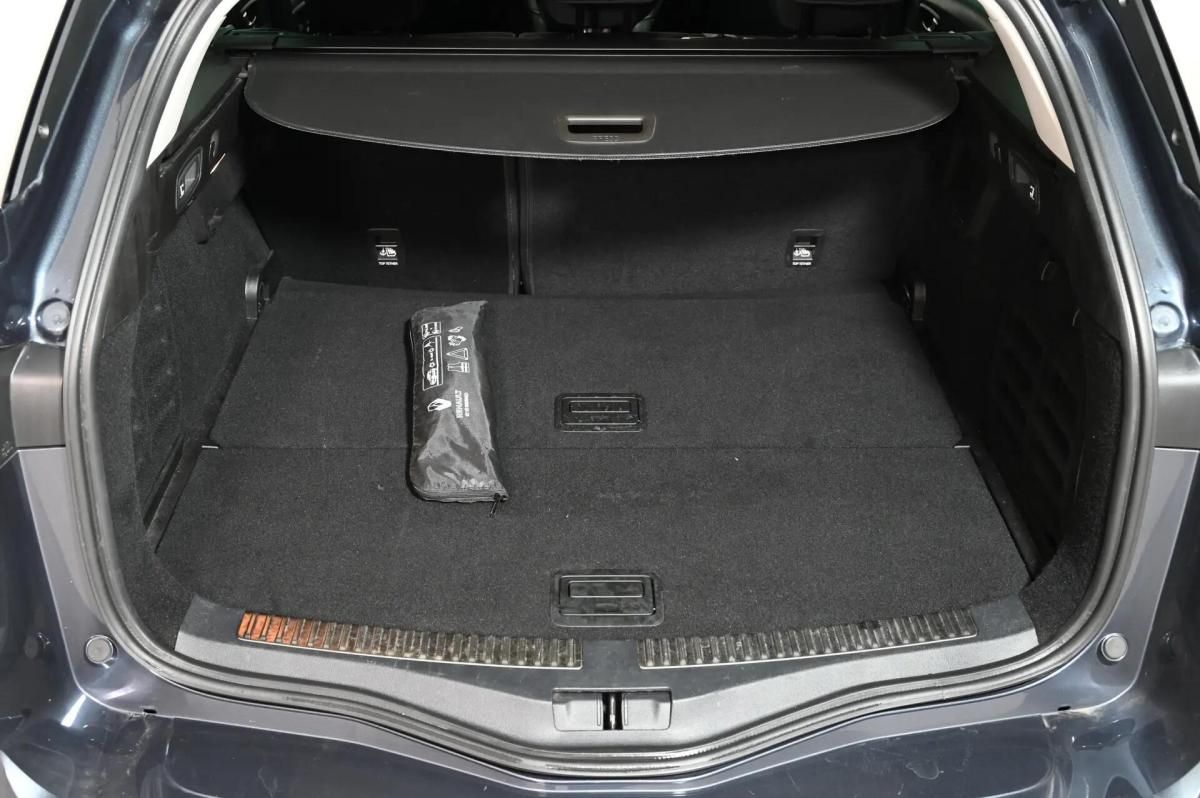 renault-megane-sport-tourer-2022-diesel-1461cc