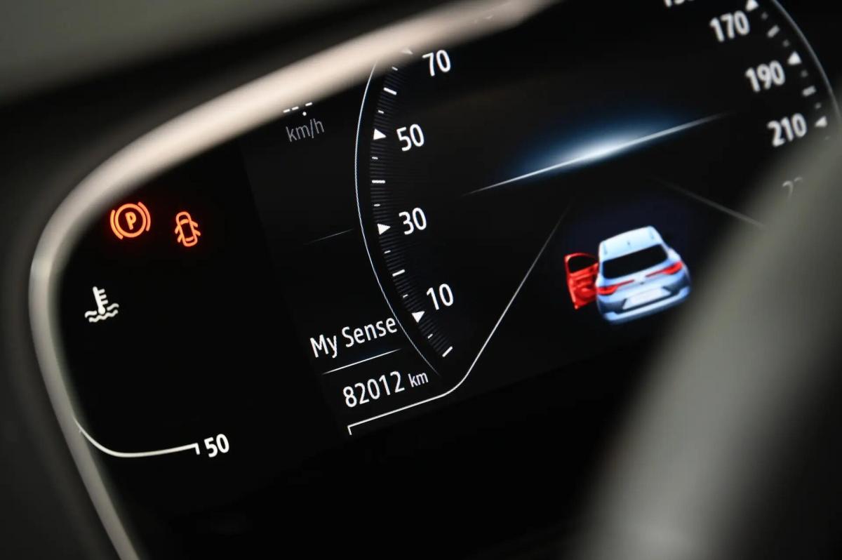 renault-megane-sport-tourer-2022-diesel-1461cc