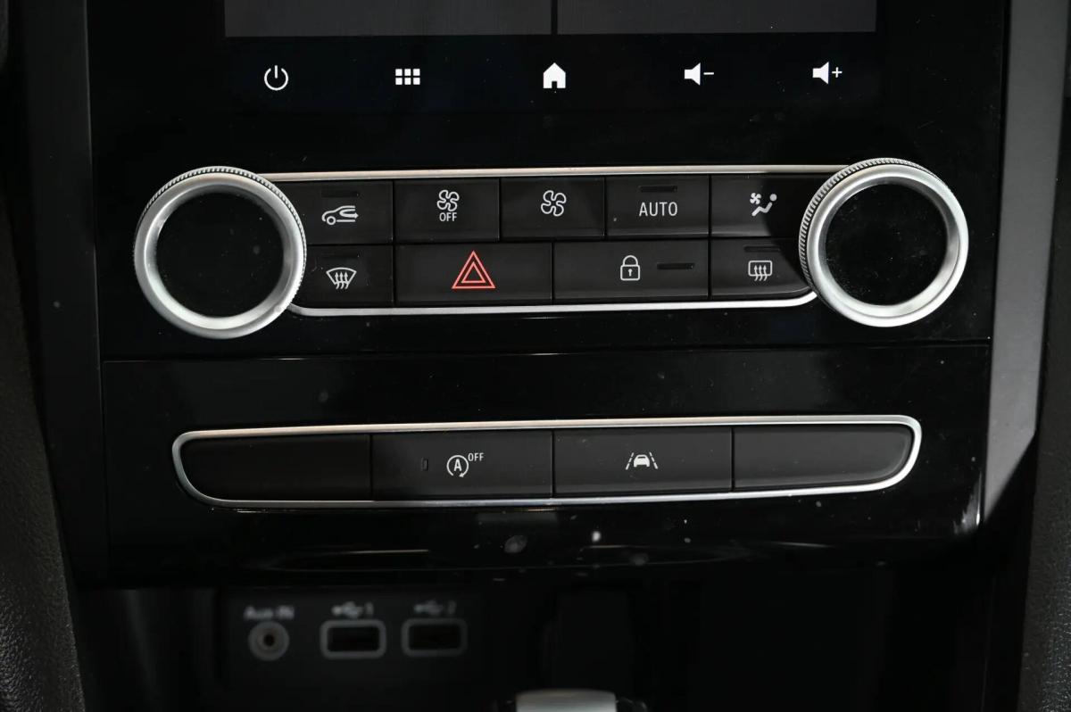 renault-megane-sport-tourer-2022-diesel-1461cc