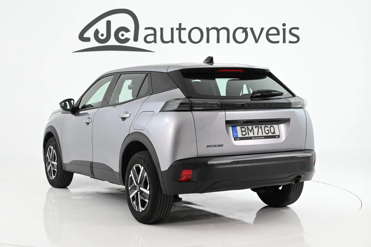 peugeot-2008-2024-gasolina-1199cc