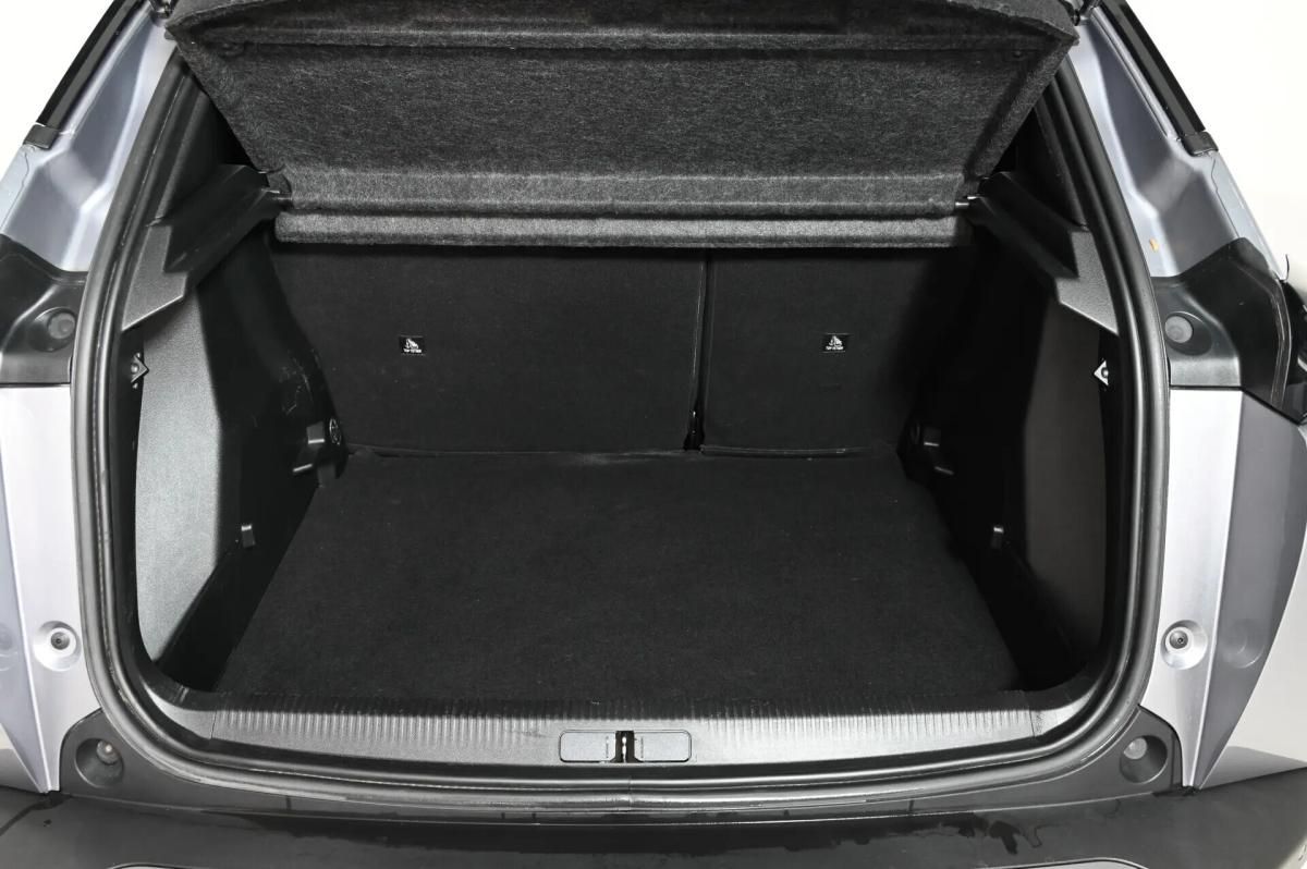 peugeot-2008-2024-gasolina-1199cc