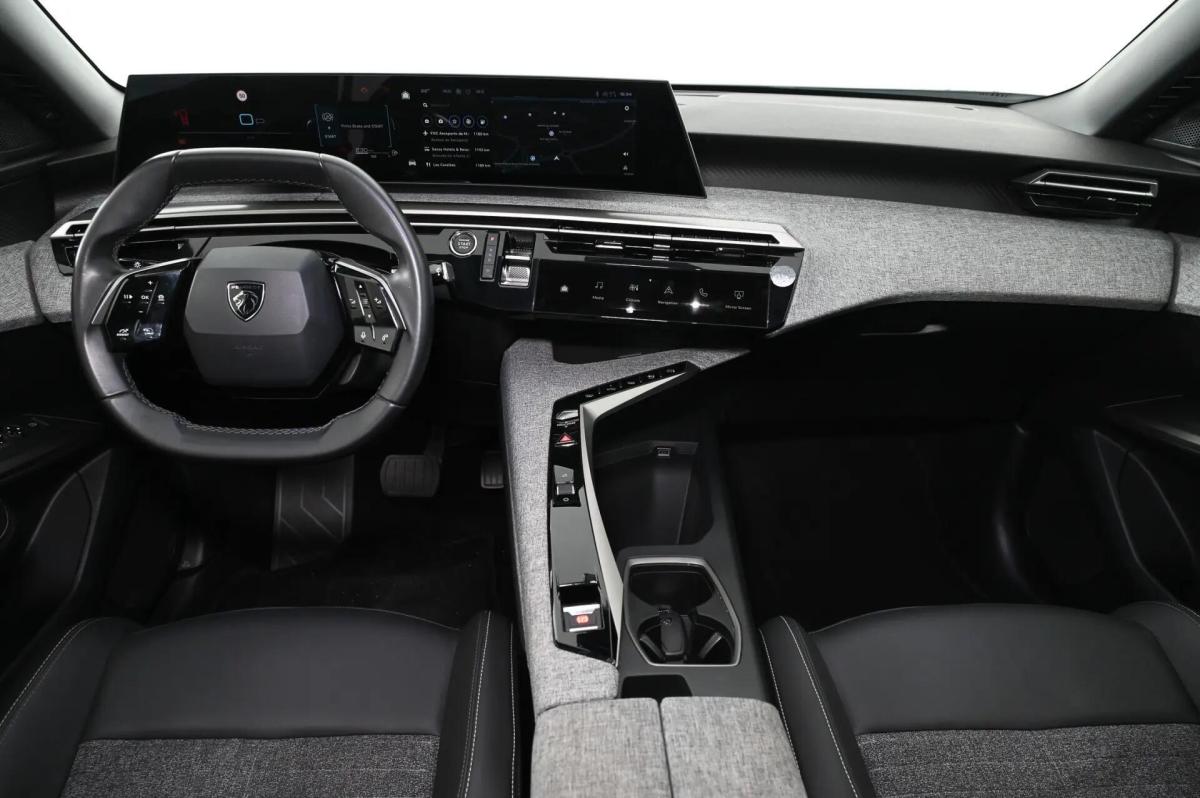 peugeot-5008-2025-gasolina-1199cc