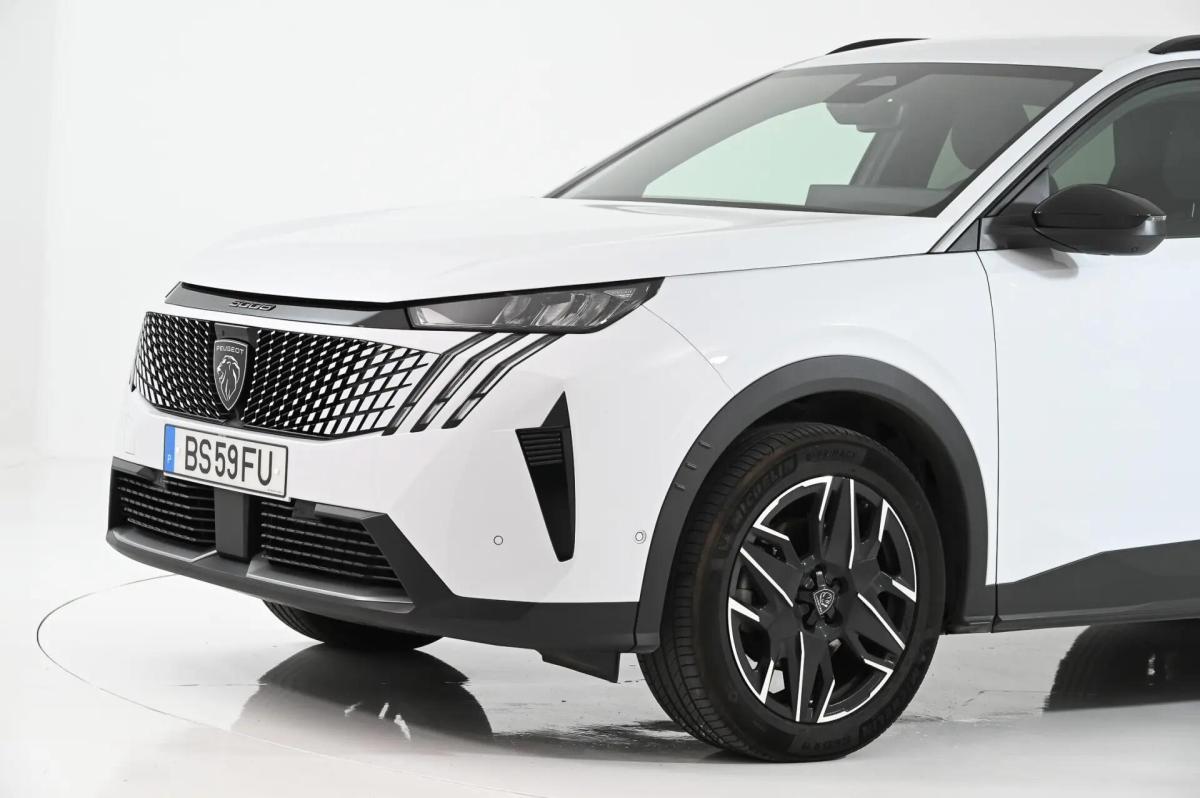peugeot-5008-2025-gasolina-1199cc