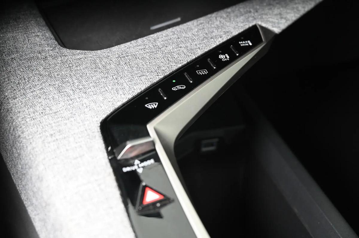 peugeot-5008-2025-gasolina-1199cc