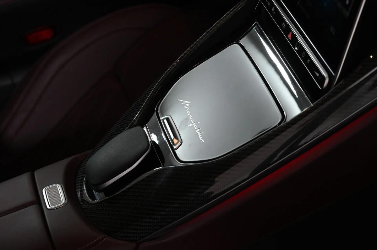 mercedes-benz-amg-gt-gt-2025-gasolina-3982cc