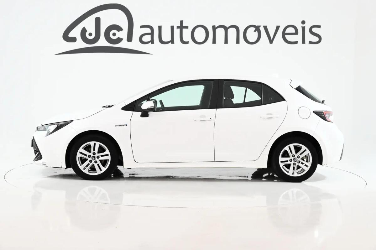 toyota-corolla-2021-hibrido-a-gasolina-1798cc