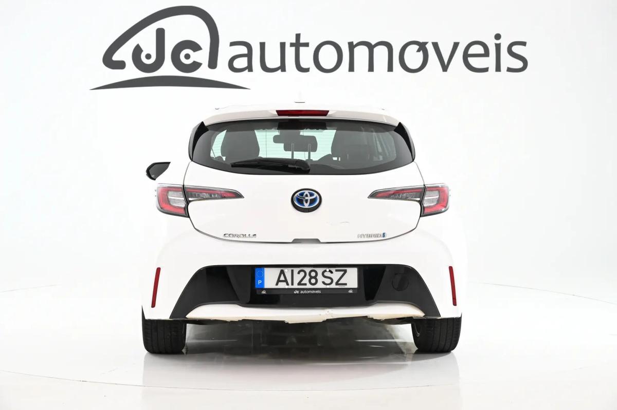 toyota-corolla-2021-hibrido-a-gasolina-1798cc