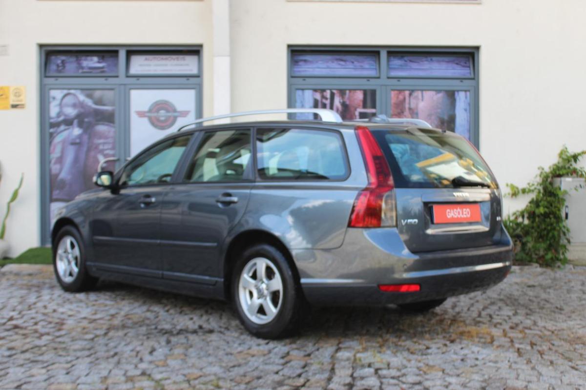 volvo-v50-2008-diesel-1560cc