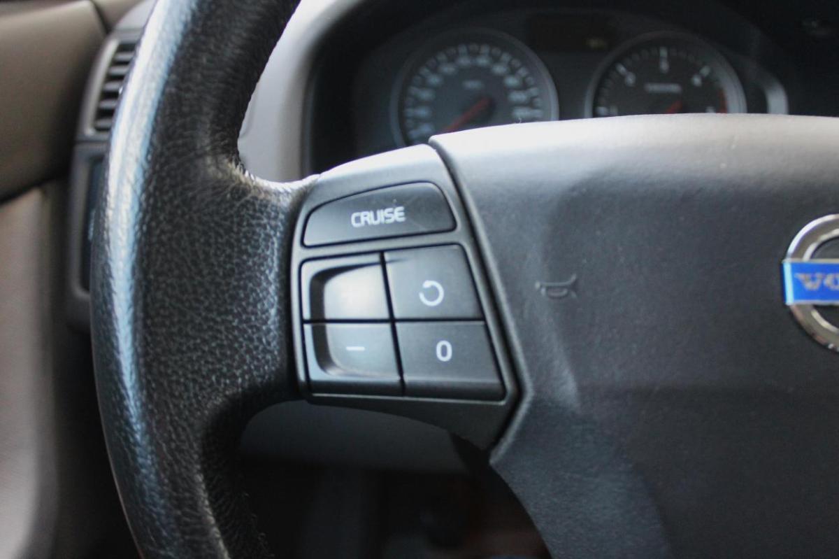 volvo-v50-2008-diesel-1560cc